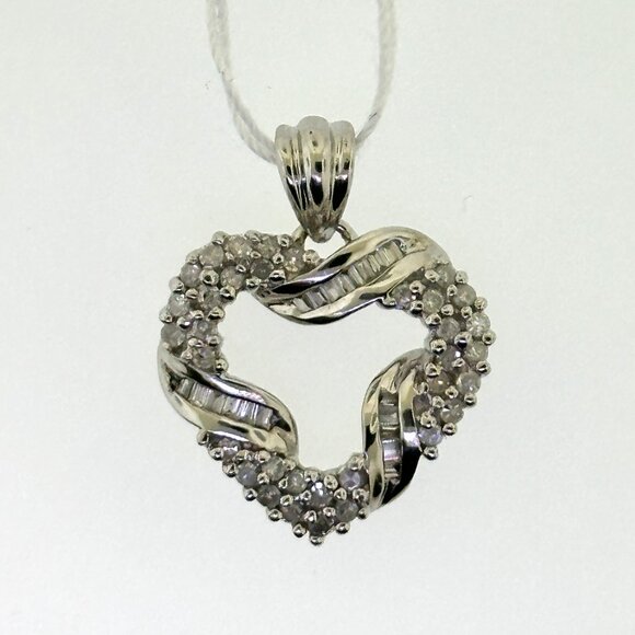 14K White Gold Diamond Heart Pendant - Picture 6 of 13